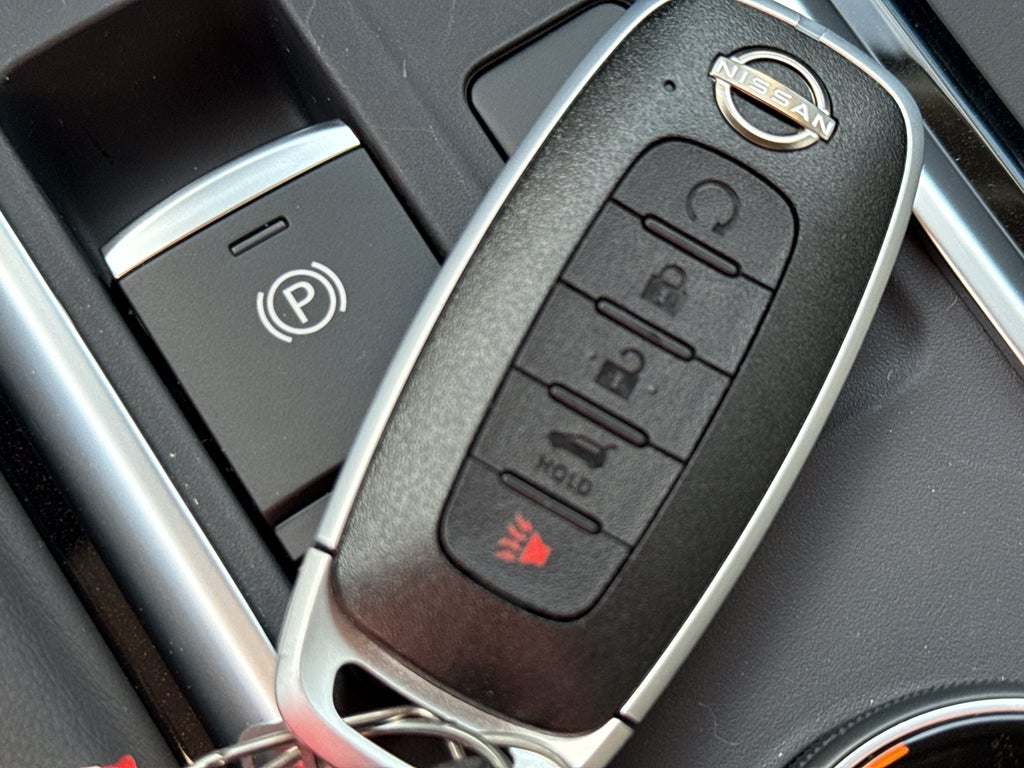 2026 Nissan Pathfinder SL 4WD