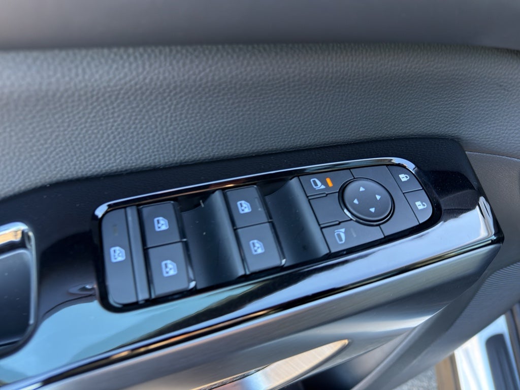 2026 Nissan Pathfinder SL 4WD