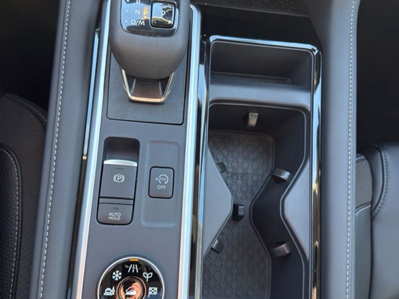 2026 Nissan Pathfinder SL 4WD