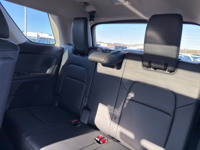 2026 Nissan Pathfinder SL 4WD