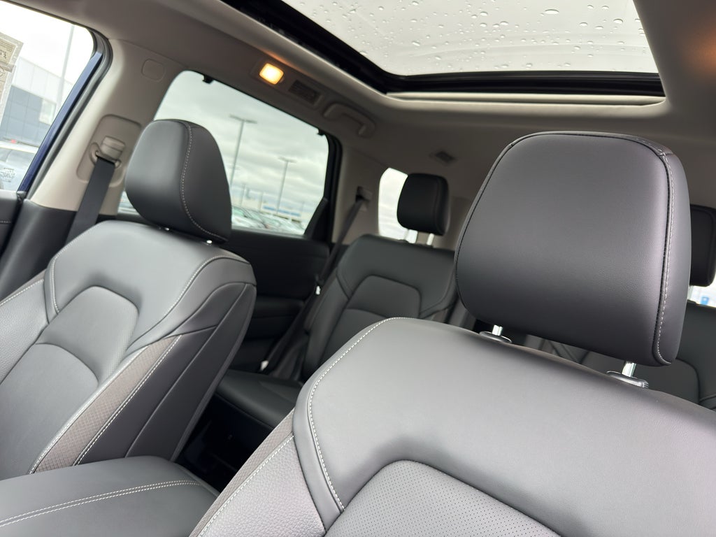 2026 Nissan Pathfinder SL 4WD