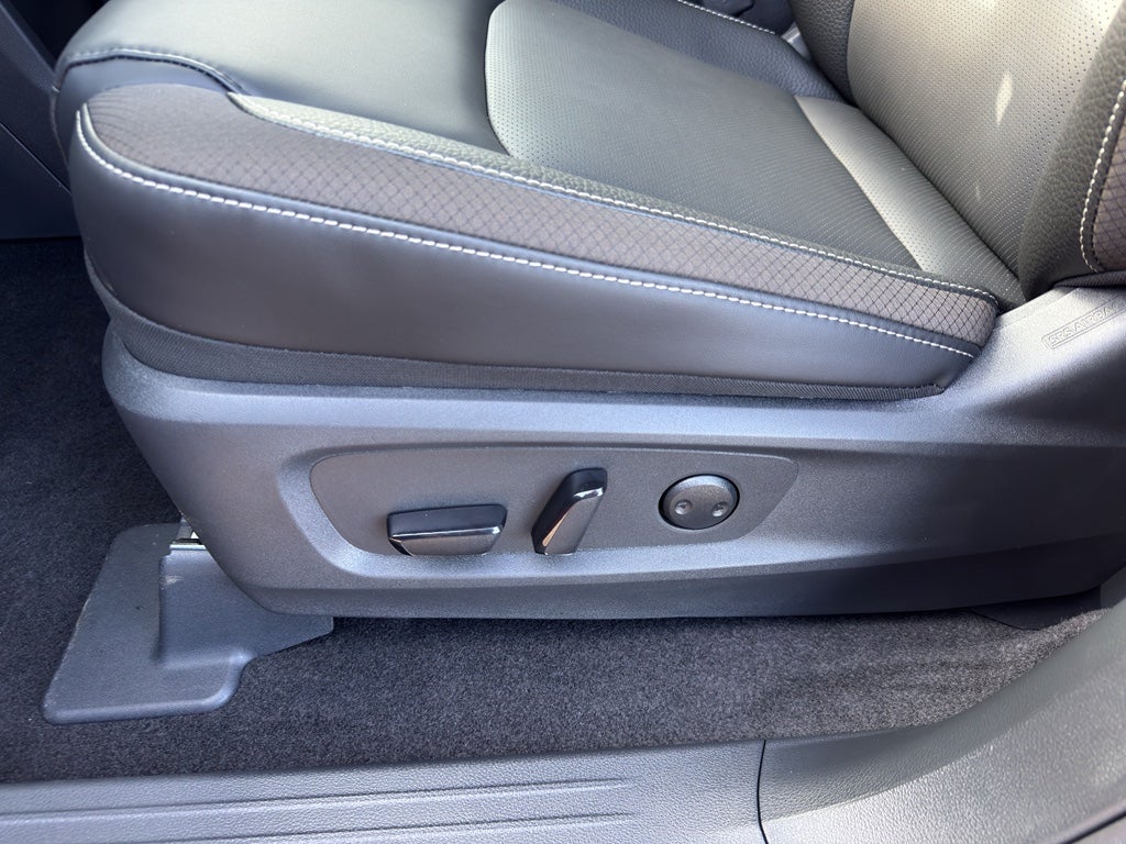 2026 Nissan Pathfinder SL 4WD