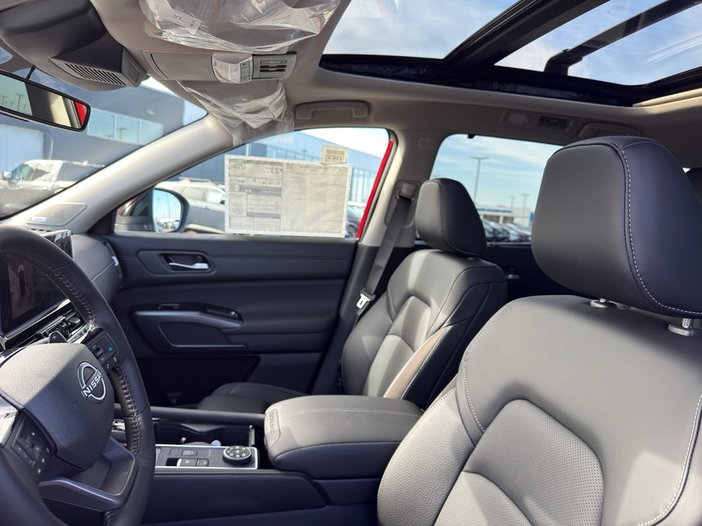 2026 Nissan Pathfinder SL 4WD