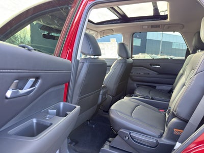 2026 Nissan Pathfinder SL 4WD