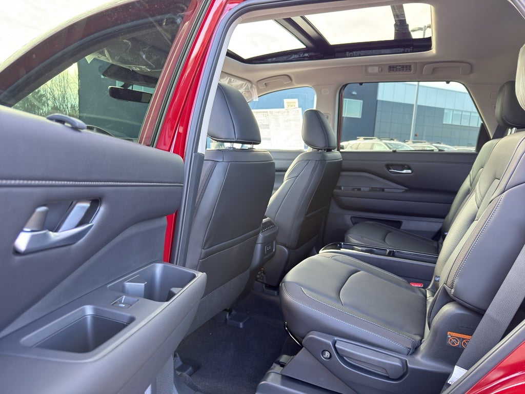 2026 Nissan Pathfinder SL 4WD