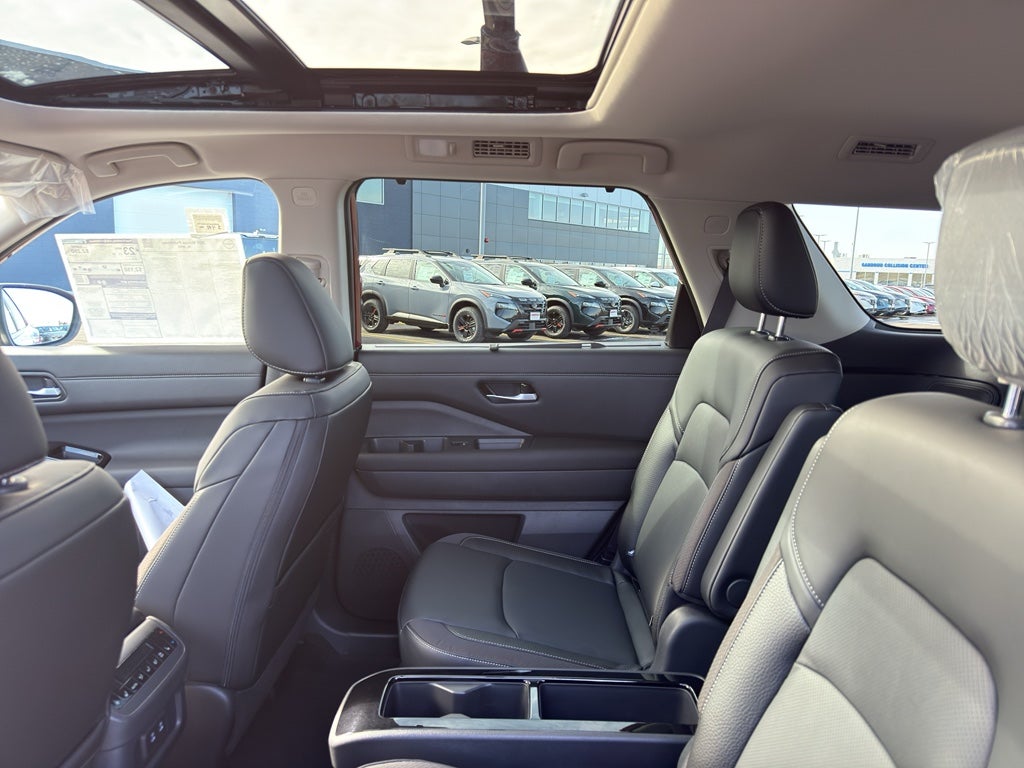 2026 Nissan Pathfinder SL 4WD