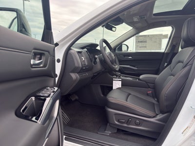 2026 Nissan Pathfinder SL 4WD