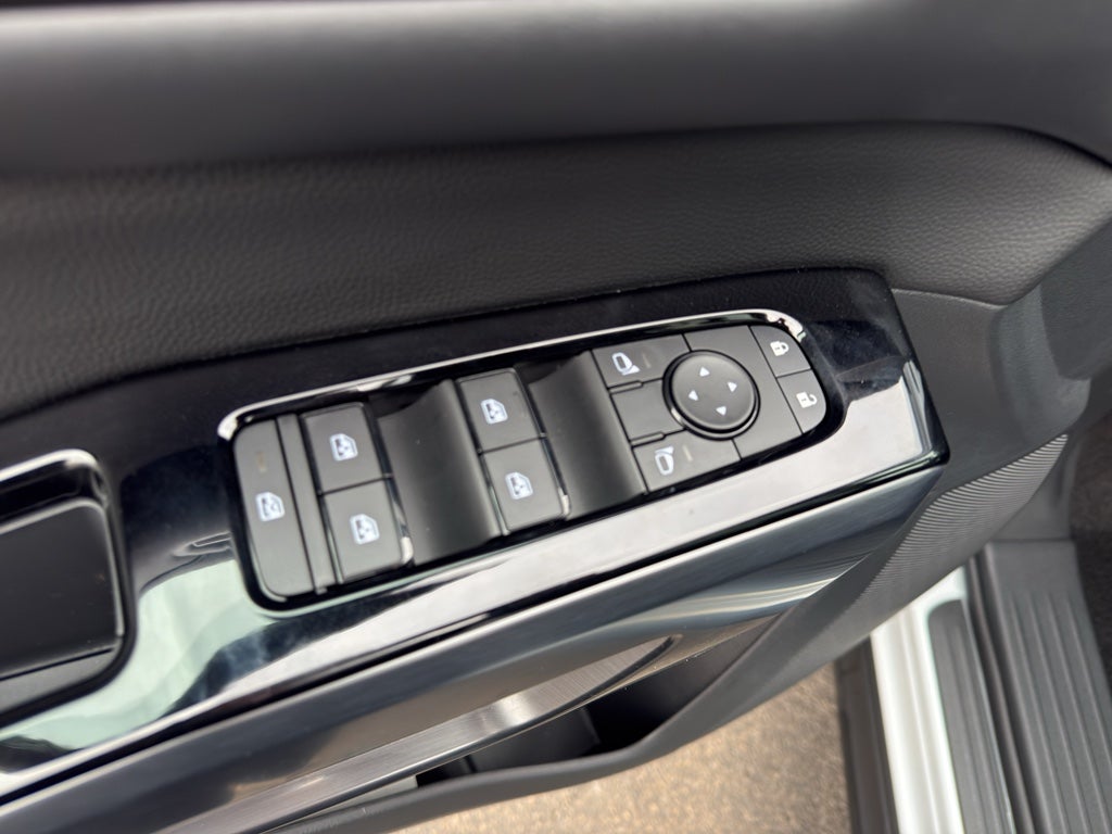 2026 Nissan Pathfinder SL 4WD