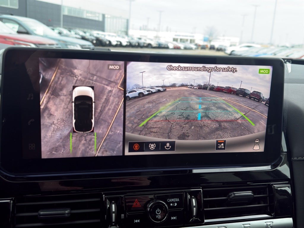 2026 Nissan Pathfinder SL 4WD