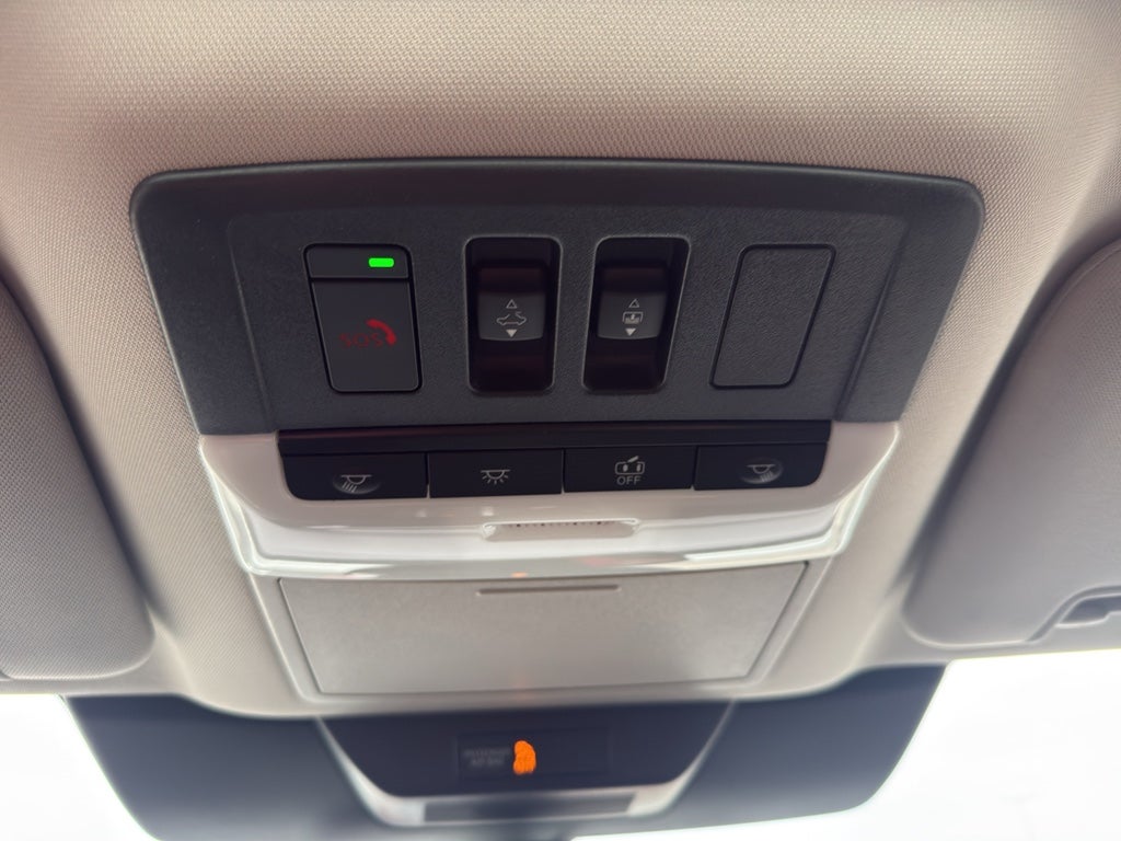 2026 Nissan Pathfinder SL 4WD