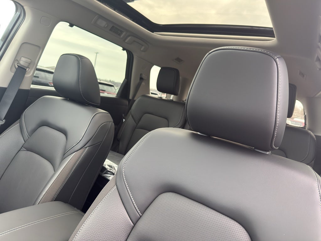 2026 Nissan Pathfinder SL 4WD