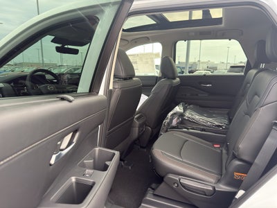 2026 Nissan Pathfinder SL 4WD