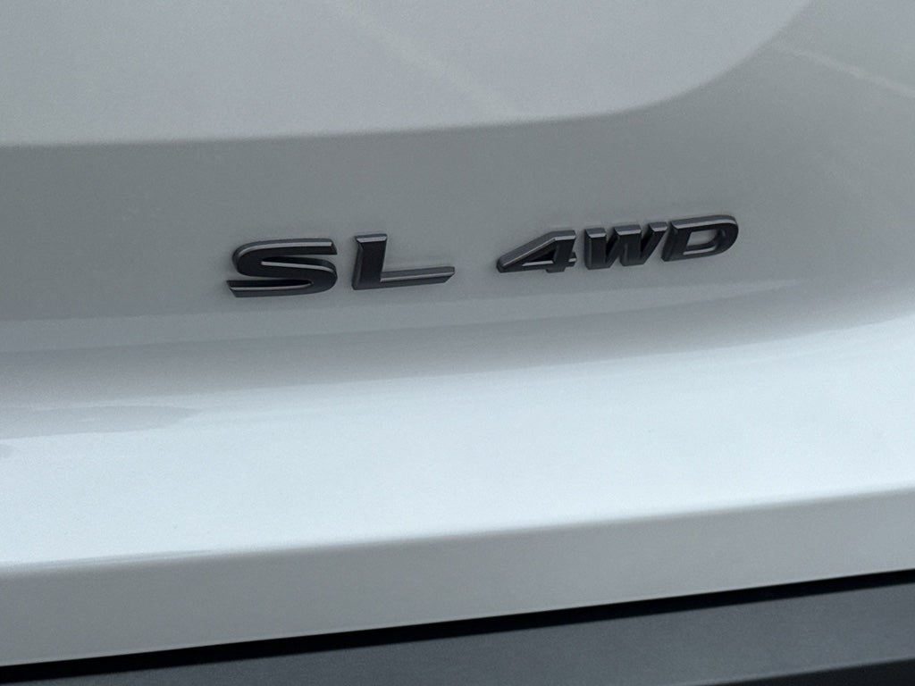 2026 Nissan Pathfinder SL 4WD