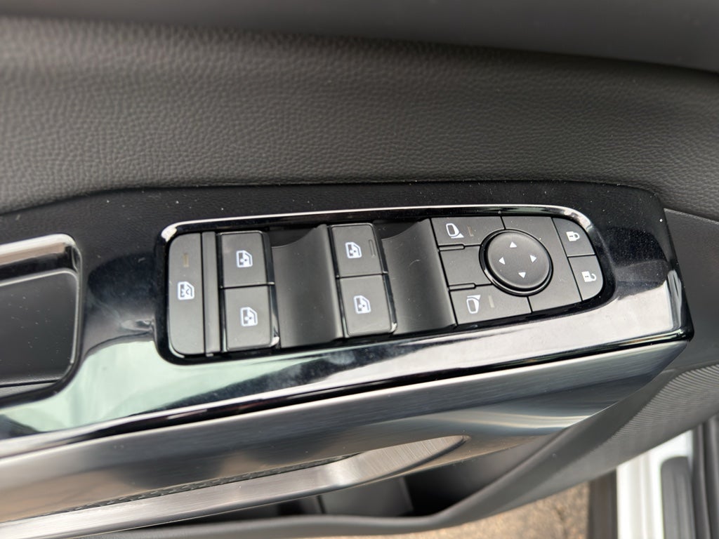 2026 Nissan Pathfinder SL 4WD