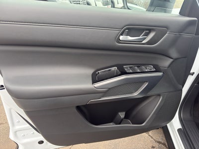 2026 Nissan Pathfinder SL 4WD