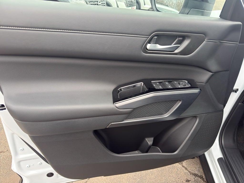 2026 Nissan Pathfinder SL 4WD