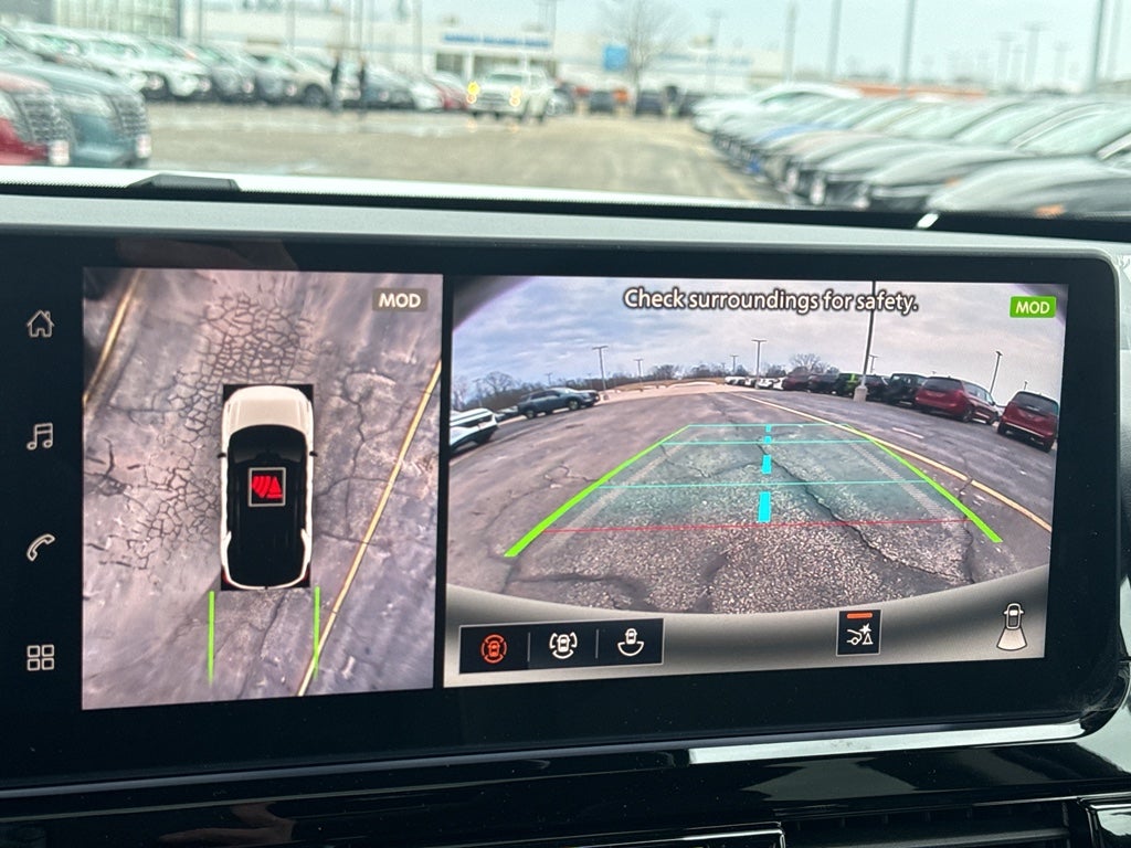 2026 Nissan Pathfinder SL 4WD