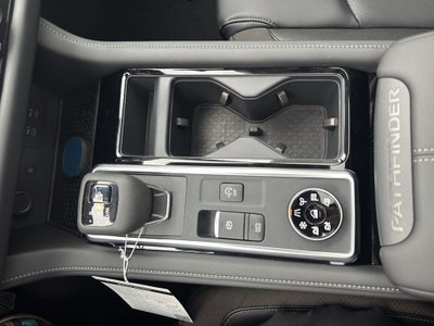 2026 Nissan Pathfinder SL 4WD