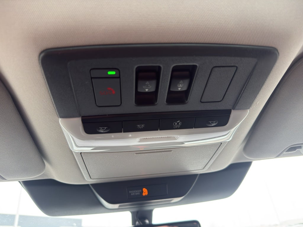 2026 Nissan Pathfinder SL 4WD