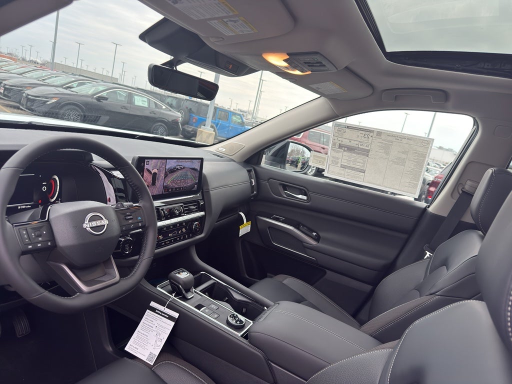 2026 Nissan Pathfinder SL 4WD