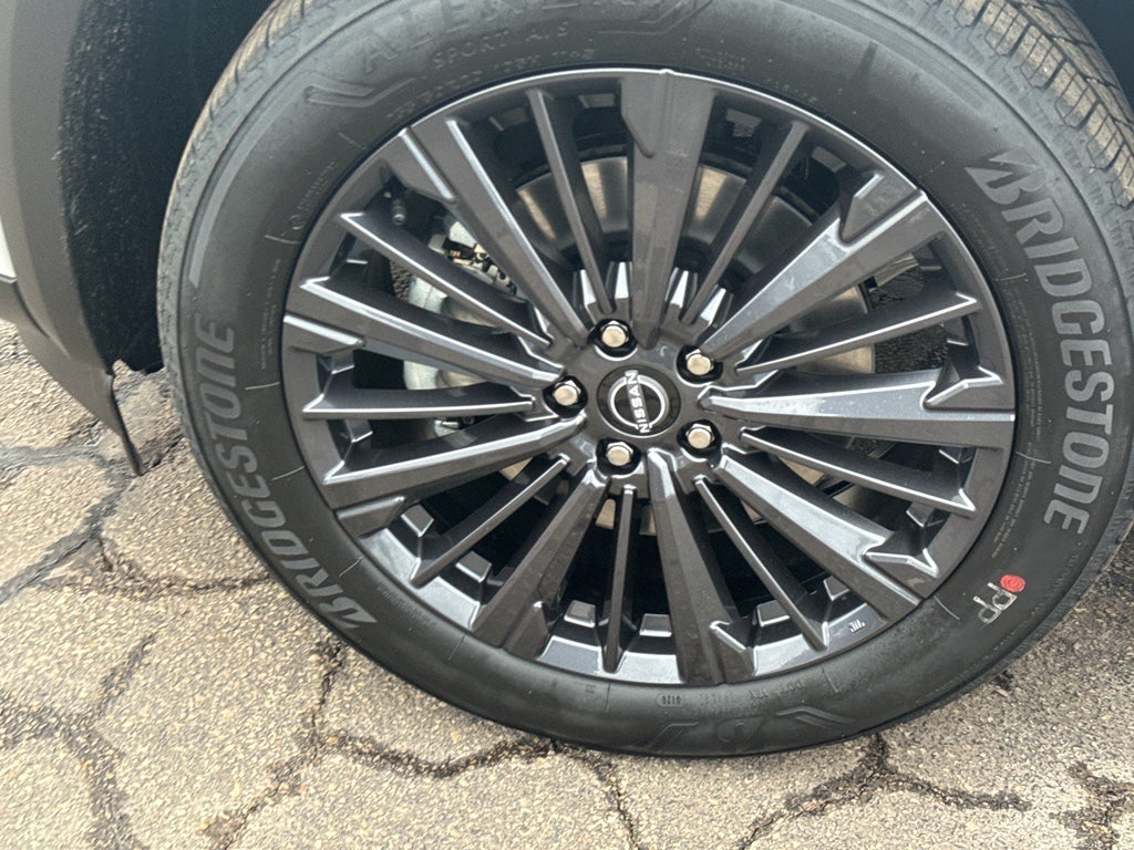 2026 Nissan Pathfinder SL 4WD