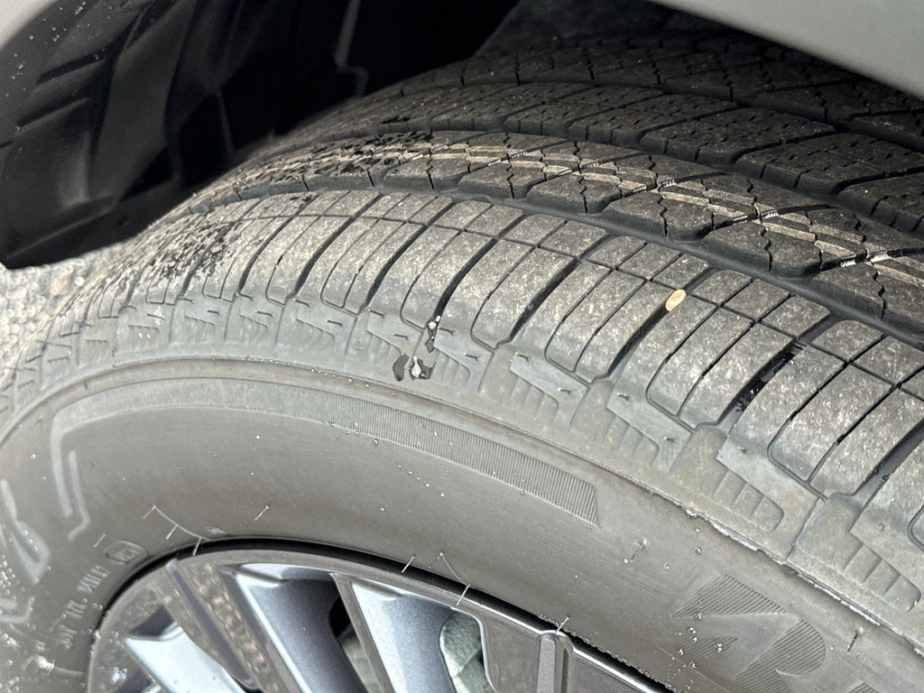 2026 Nissan Pathfinder SL 4WD