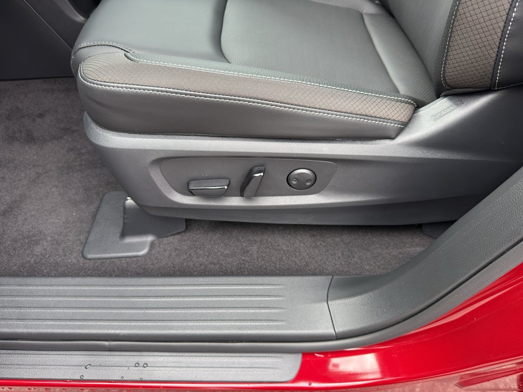 2026 Nissan Pathfinder SL 4WD