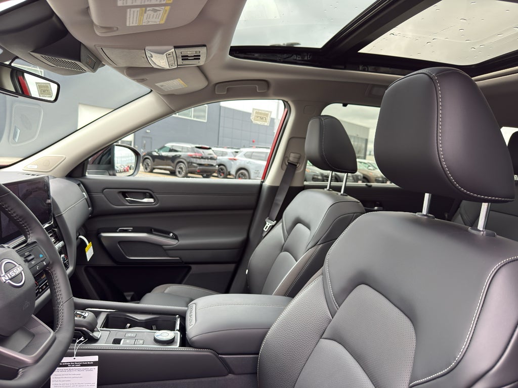 2026 Nissan Pathfinder SL 4WD