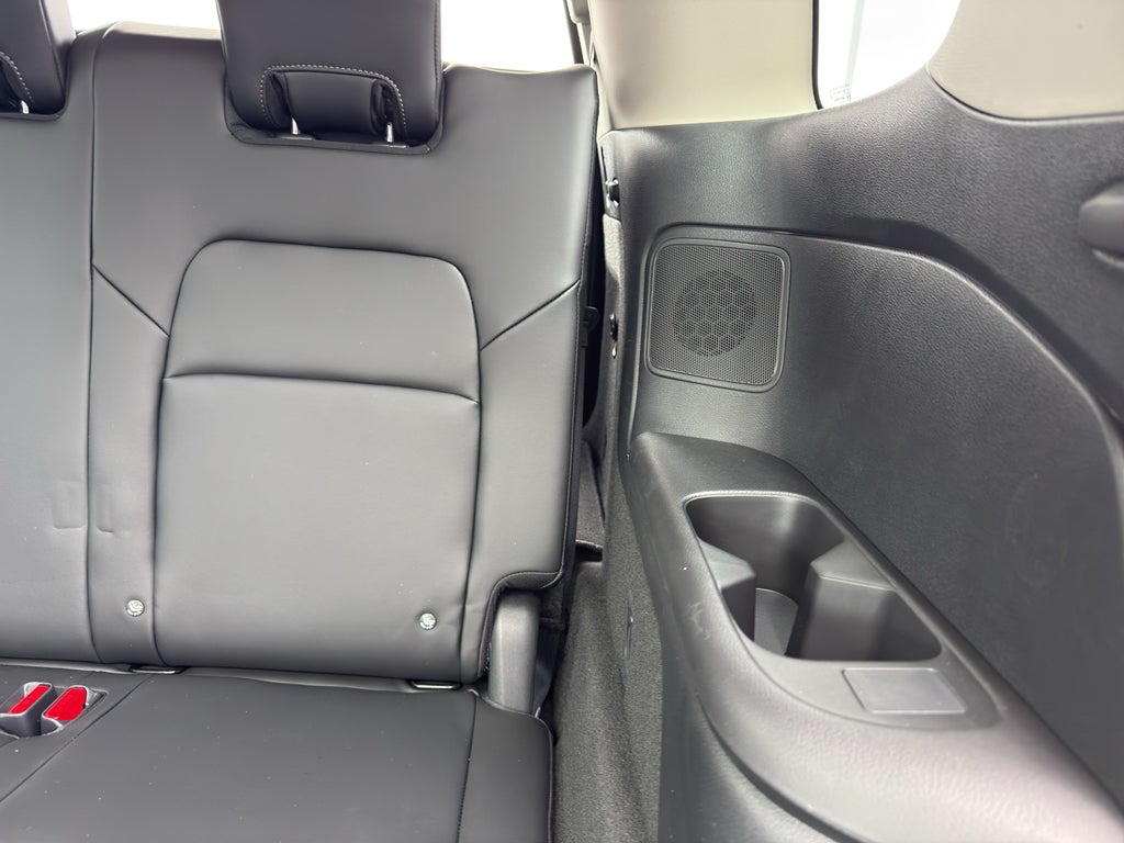 2026 Nissan Pathfinder SL 4WD