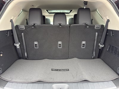 2026 Nissan Pathfinder SL 4WD