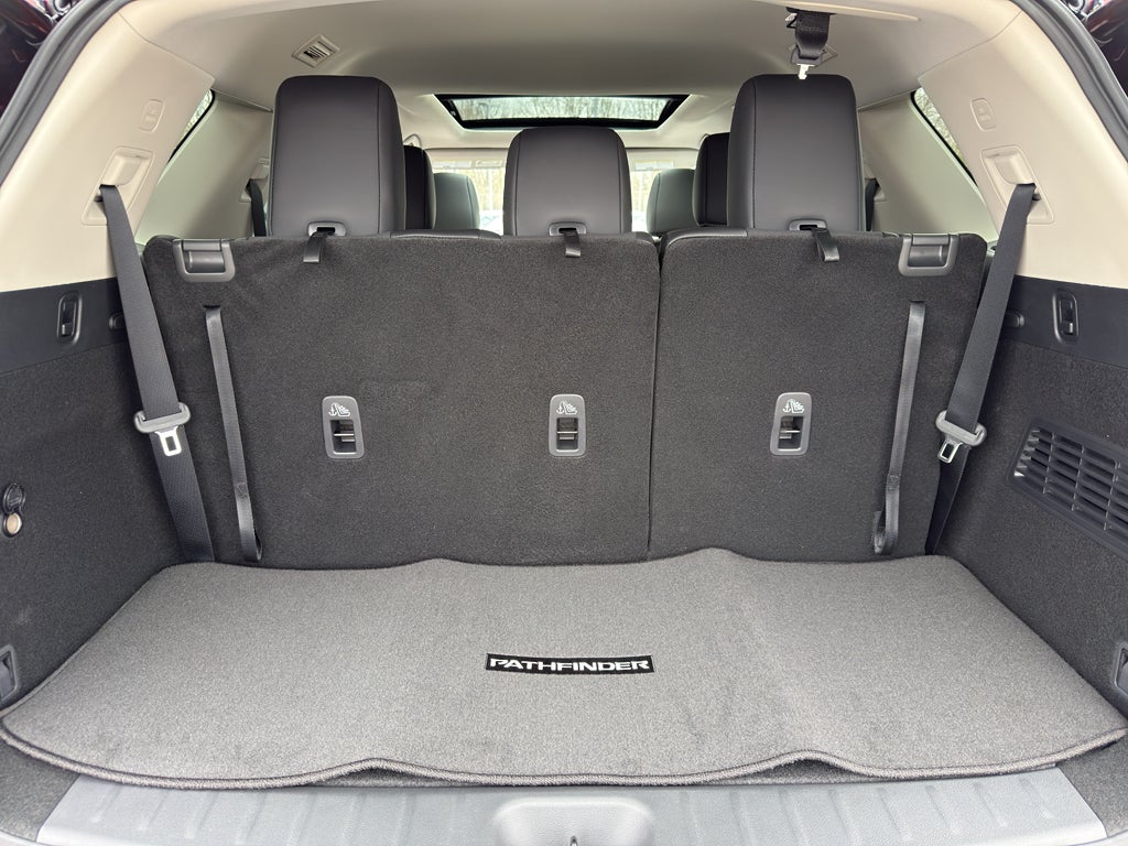 2026 Nissan Pathfinder SL 4WD