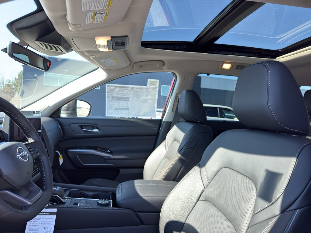 2026 Nissan Pathfinder SL 4WD