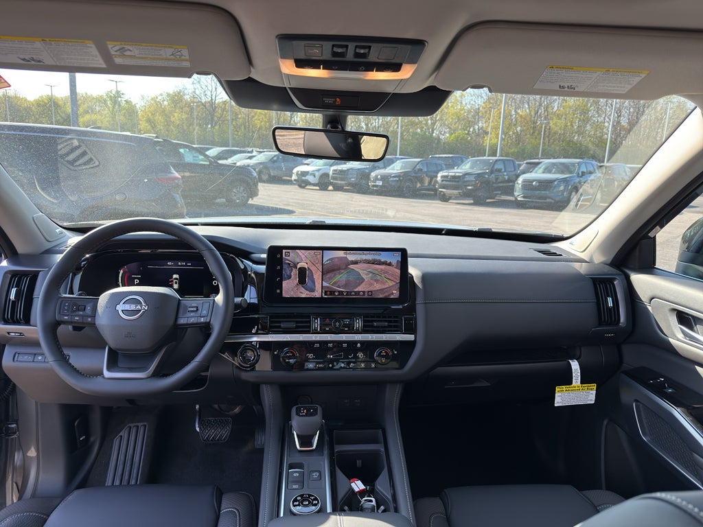 2026 Nissan Pathfinder SL 4WD