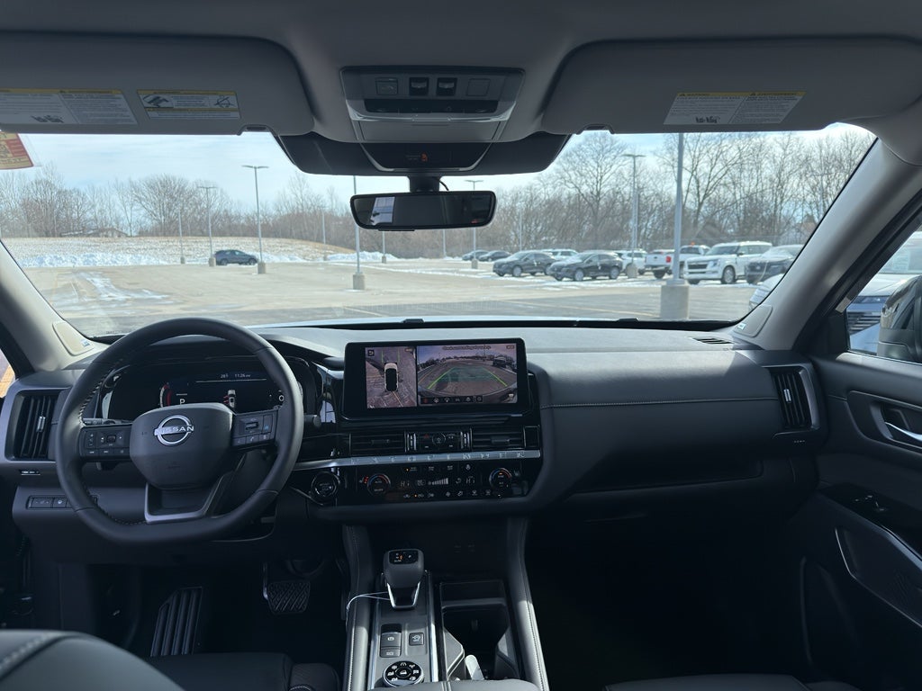 2026 Nissan Pathfinder SL 4WD