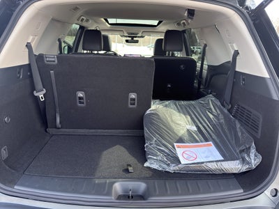 2026 Nissan Pathfinder SL 4WD