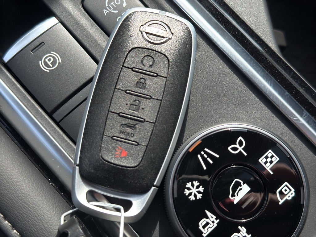 2026 Nissan Pathfinder SL 4WD