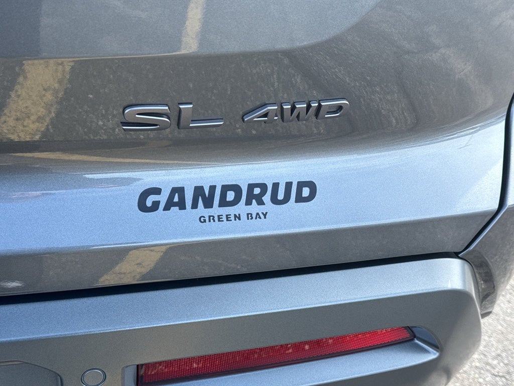 2026 Nissan Pathfinder SL 4WD