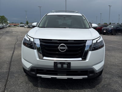2025 Nissan Pathfinder Platinum 4WD