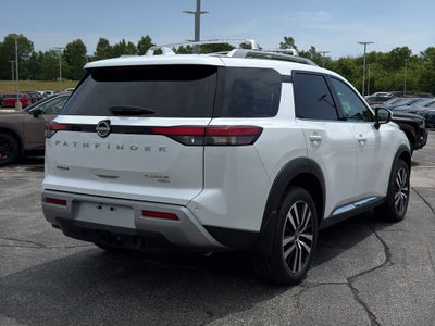 2025 Nissan Pathfinder Platinum 4WD