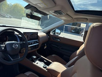 2026 Nissan Pathfinder Platinum 4WD