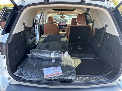 2026 Nissan Pathfinder Platinum 4WD