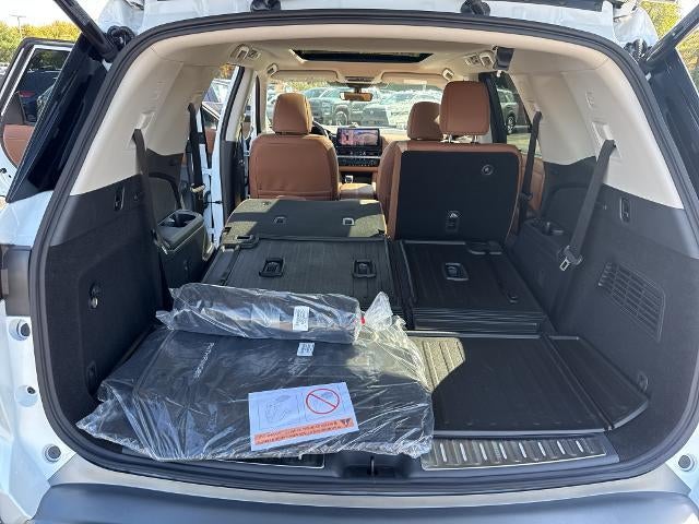 2026 Nissan Pathfinder Platinum 4WD
