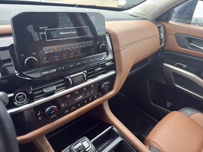 2024 Nissan Pathfinder Platinum 4WD