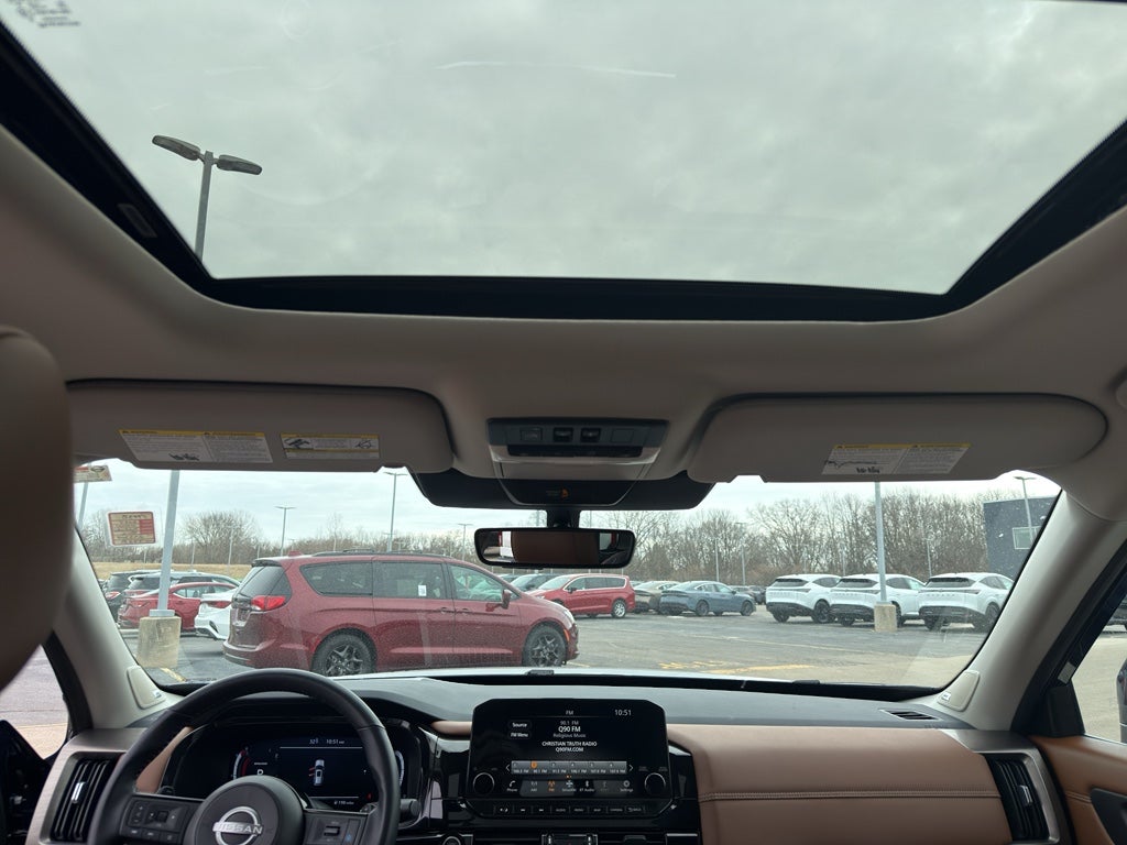 2024 Nissan Pathfinder Platinum 4WD