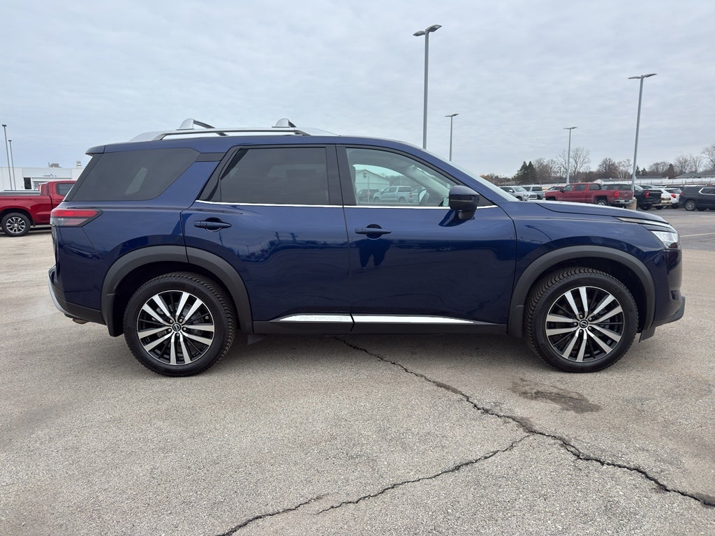 2024 Nissan Pathfinder Platinum 4WD