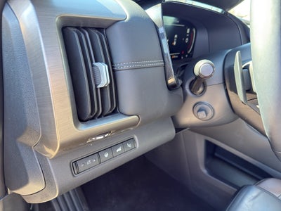 2024 Nissan Pathfinder Platinum 4WD