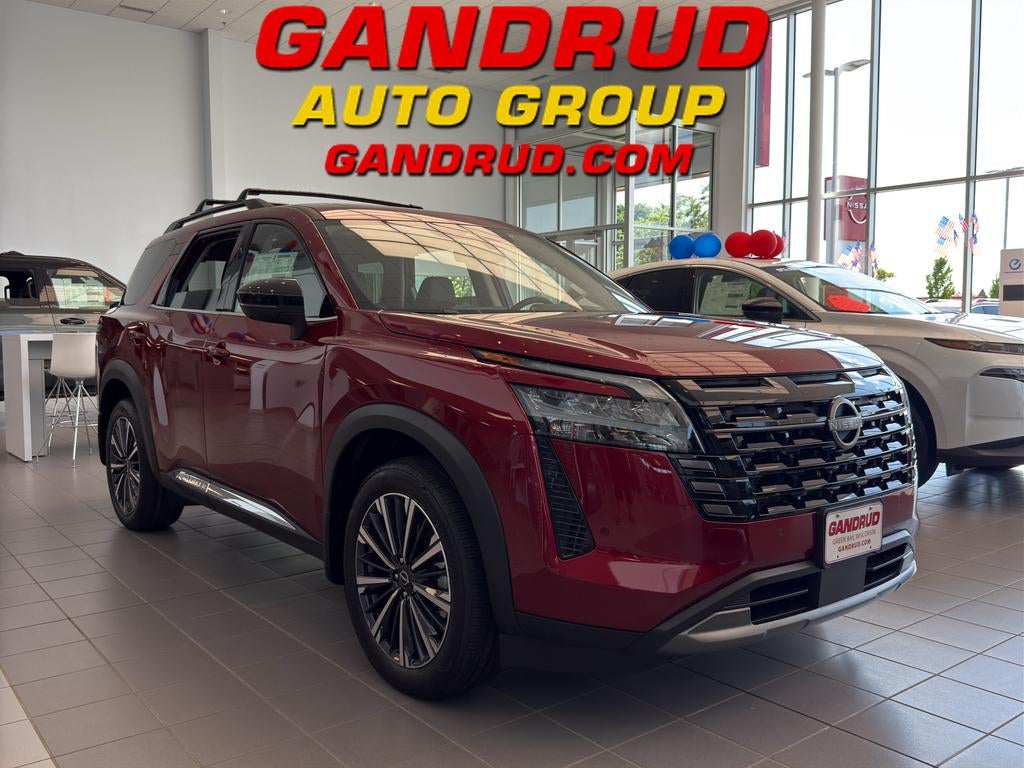 2026 Nissan Pathfinder Platinum 4WD's photo