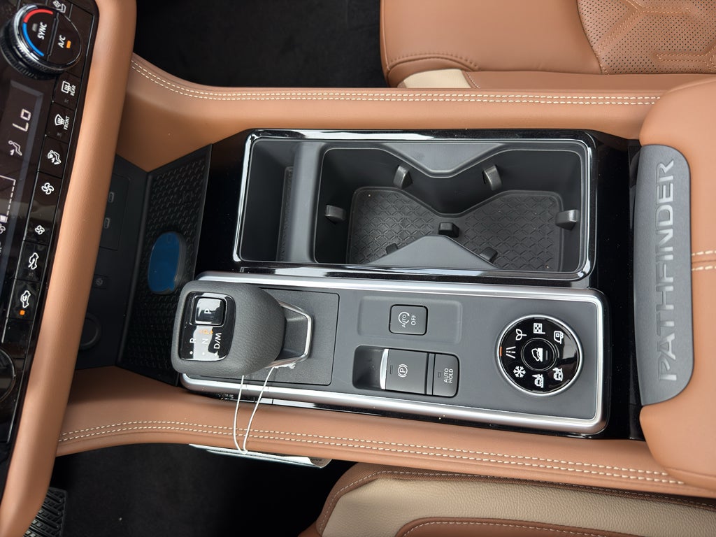2026 Nissan Pathfinder Platinum 4WD