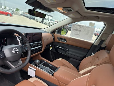 2026 Nissan Pathfinder Platinum 4WD