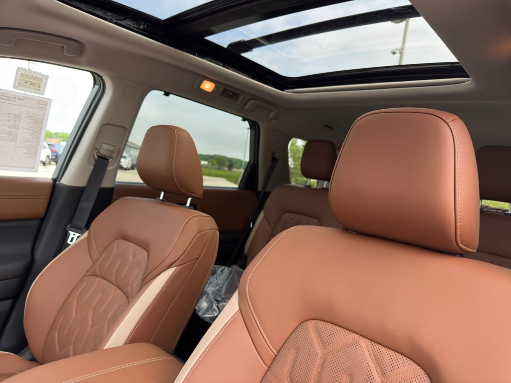 2026 Nissan Pathfinder Platinum 4WD